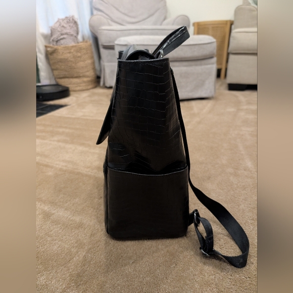 Black Freshly Picked Diaper Bag - Picture 7 of 7